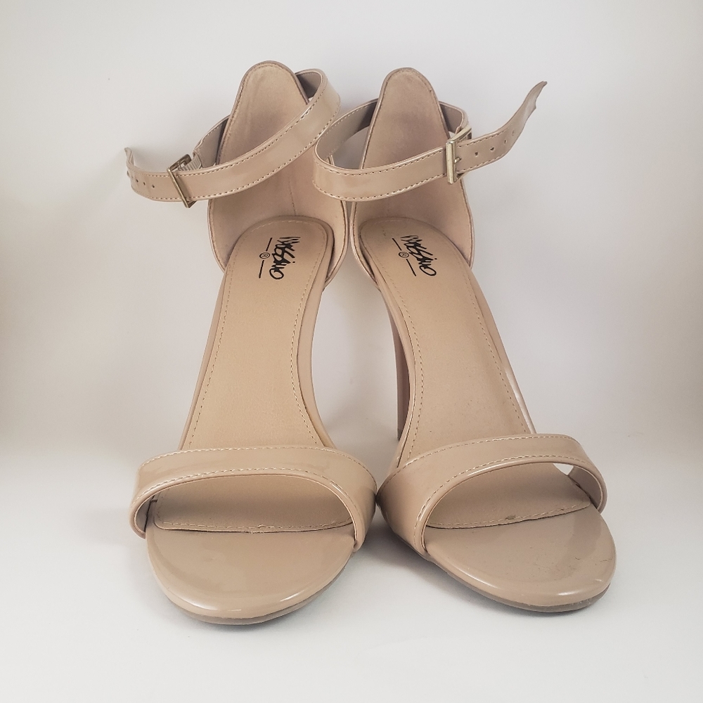 Mossimo nude stilettos size 8